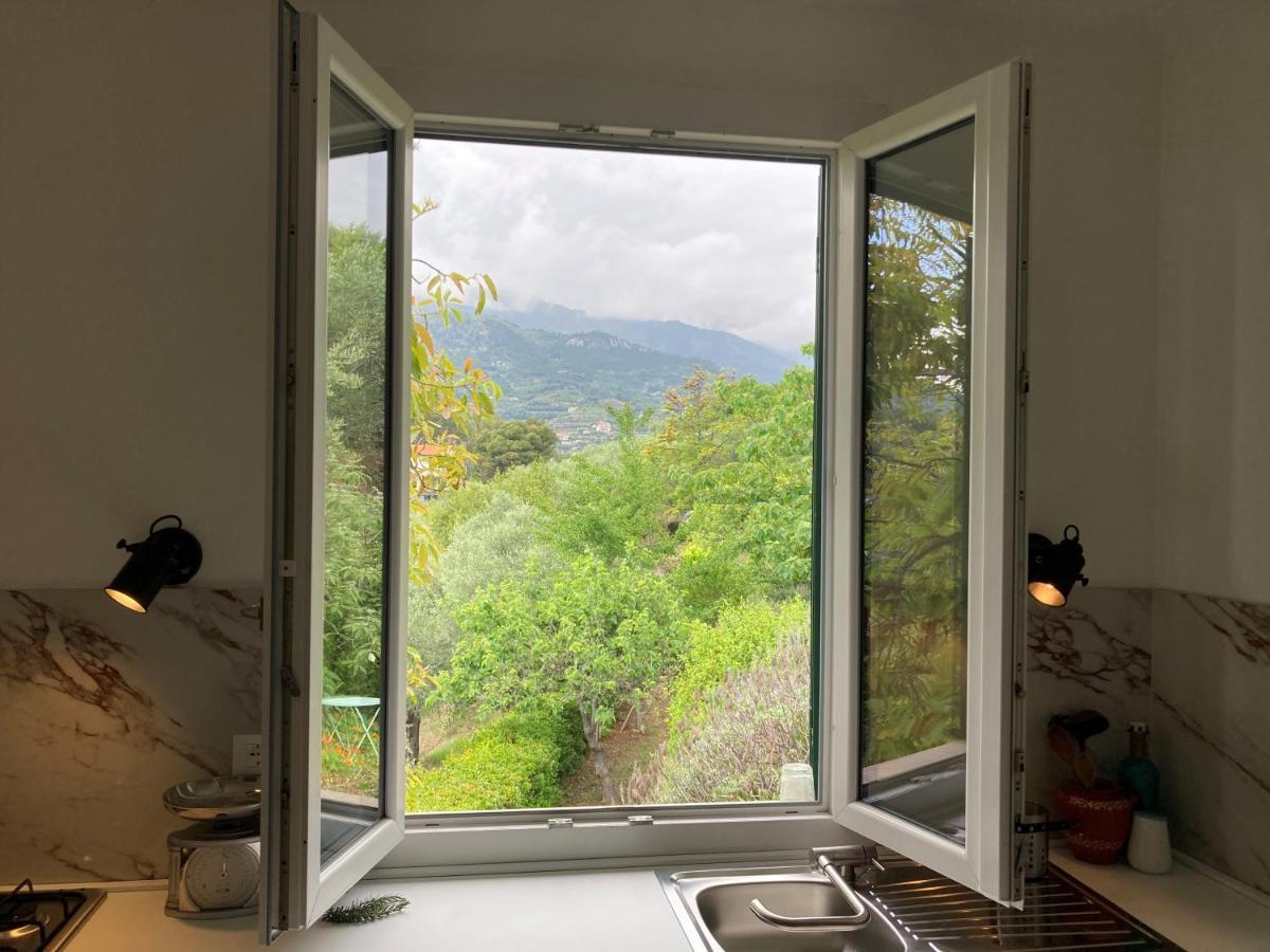 Villa Vento Largo, Casa Marina 벤티밀리아 외부 사진